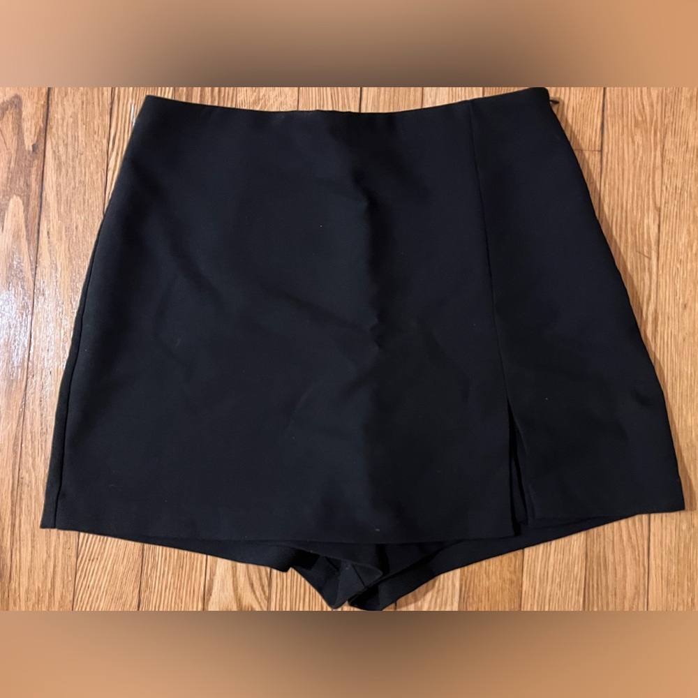 Zara Black Skort Size L